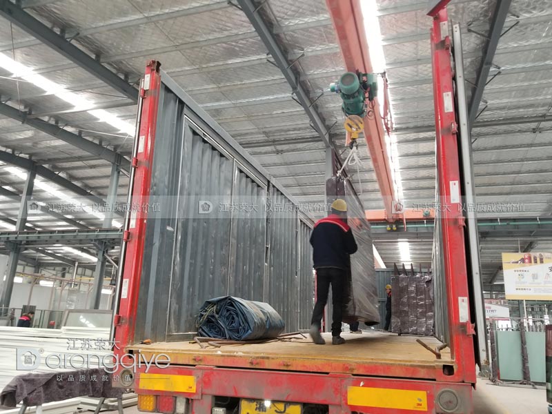 青島公交候車亭發(fā)貨案例