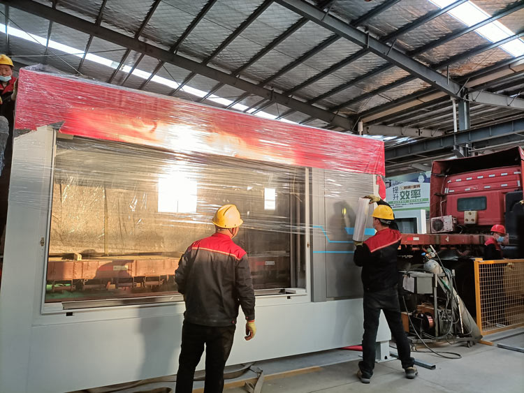 安徽智能公交候車亭發貨第二批