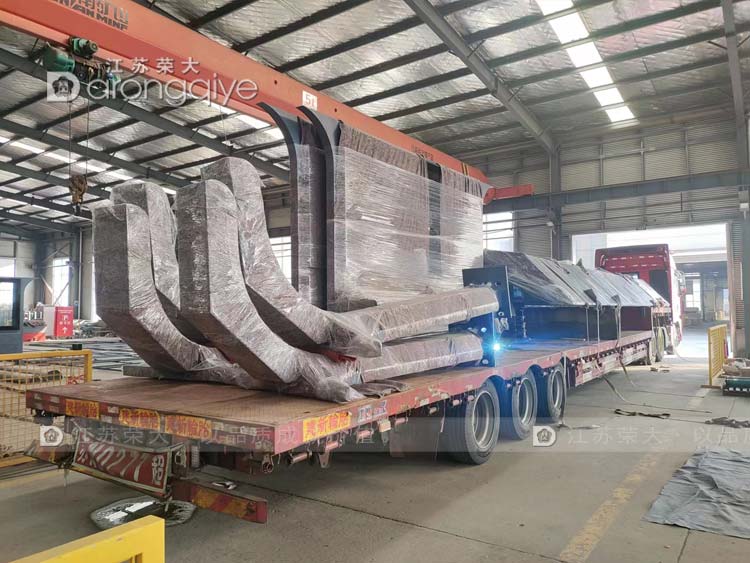 上海智能公交站臺第三次發貨配圖一